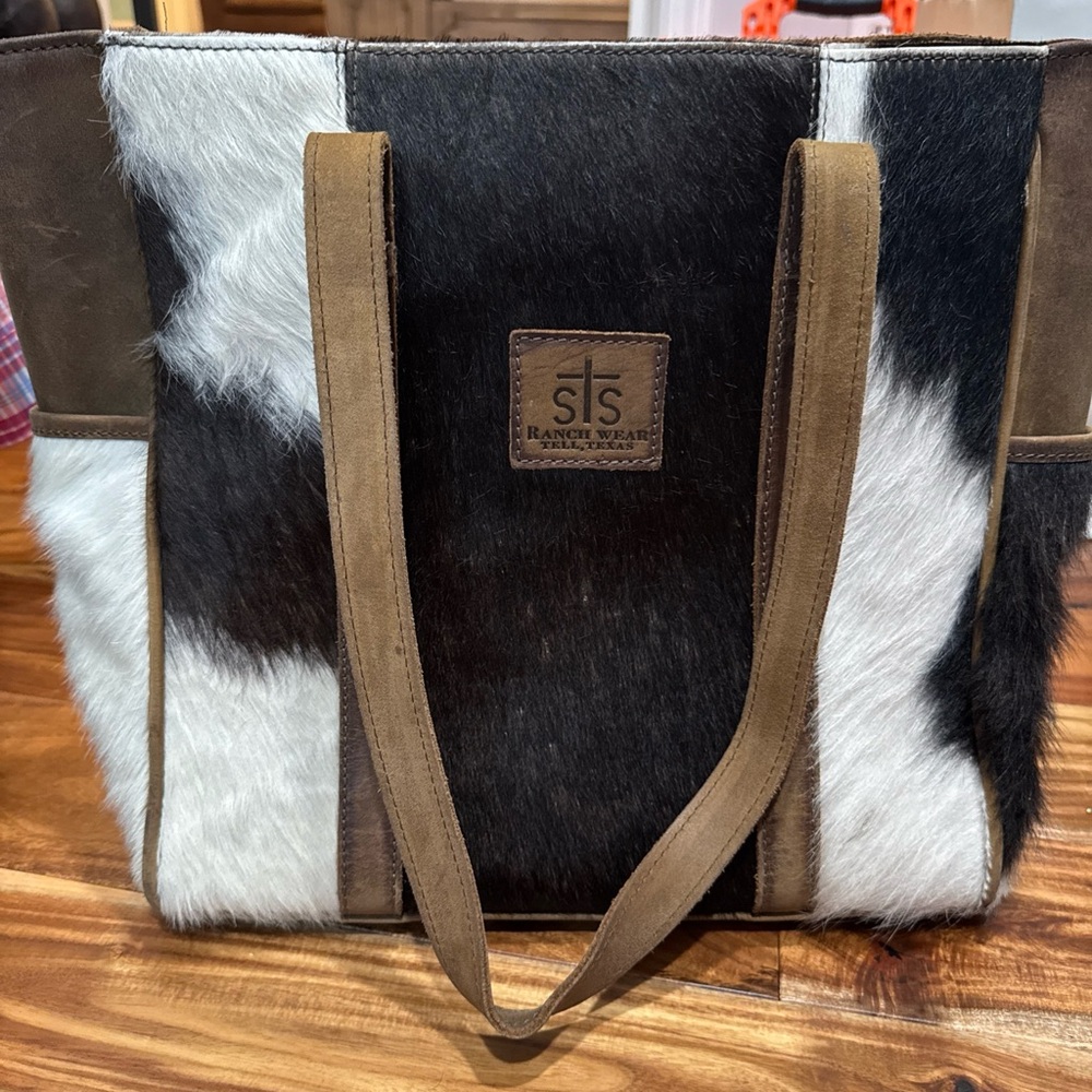STS Ranchwear Black and White Cowhide Tote